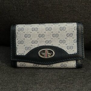 Vintage Navy Gucci 6 Key Holder